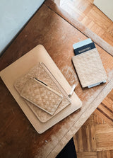 Este Passport Holder - Carré Weave