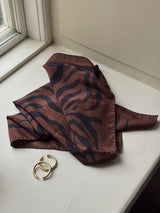 Linea Scarf