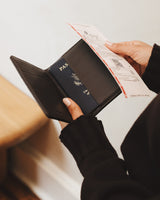 Este Passport Holder