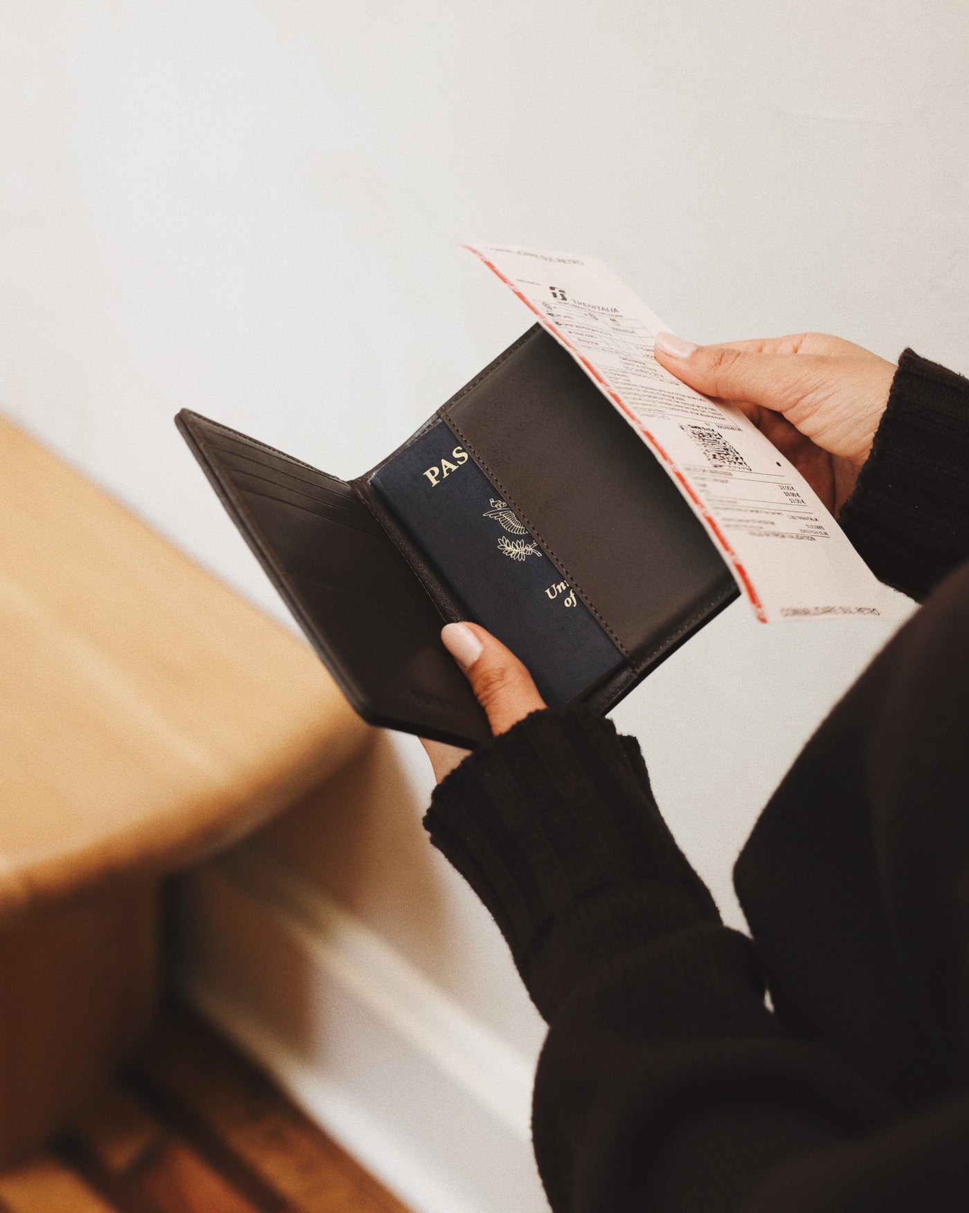 Este Passport Holder - Check – Bembien
