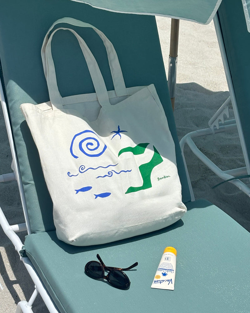 La Plage Tote