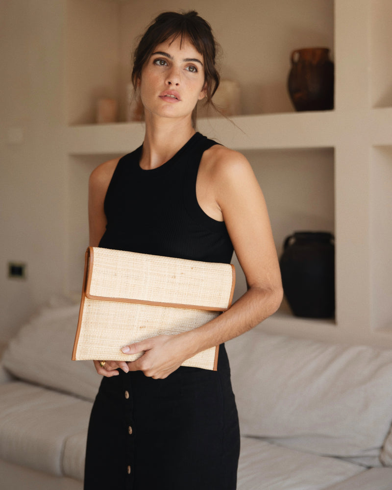 Lara Black Raffia (Sample)