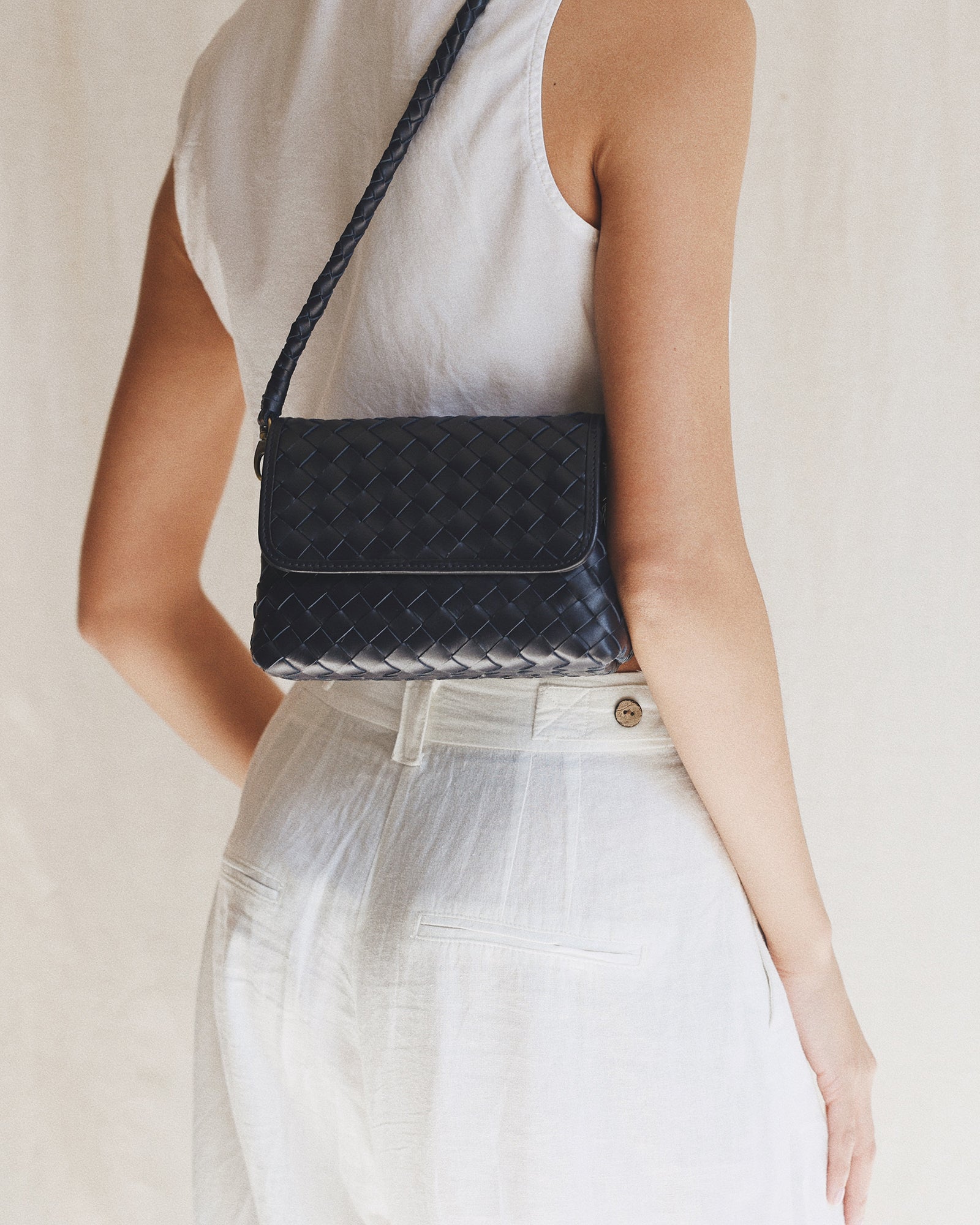 ショルダーバッグ・ポシェット Bembien Mini Madeline woven leather shoulder bag Mini Madeleine – Bembien
