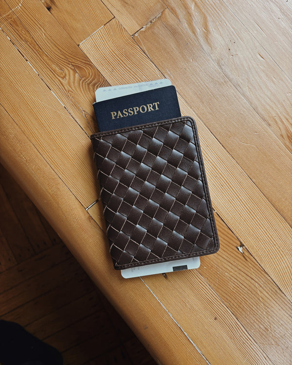 Este Passport Holder - Carré Weave